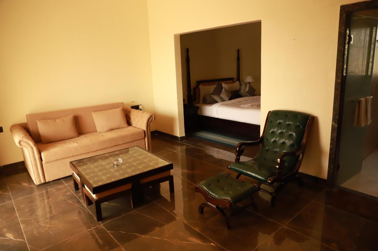 The Pench International Khawāsa Exterior foto